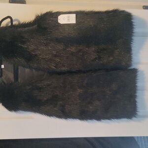 Ladies Black Faux Fur Vest, size L.
